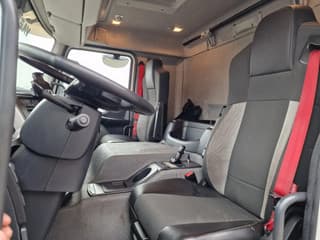 Renault D 2023 - 320 4x2 - Box with sidedoors - Zepro loadlift - Low KM - Full air afbeelding 14