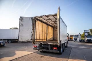 Volvo FM330-6X2+E5 (10pneus/tires) - Image 5