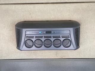 Volvo 13.420 Globetrotter / ADR + PTO / Stand Airco - Image 11