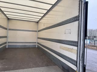 Mercedes-Benz 1016 4X2 - EURO 6 + DHOLLANDIA LIFT - Image 12