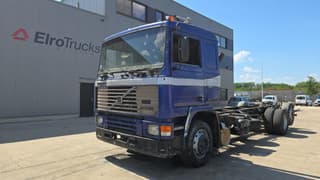 Volvo F 12 - 360 (FULL STEEL SUSPENSION / MANUAL PUMP / SUSP. LAMES / 6X2) EL23952