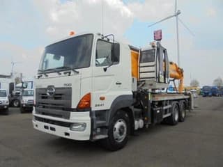 Hino 700 6X4 2IN STOCK - Image 11