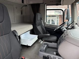 DAF 4X2 SPACECAB EURO6 DISTRIBUTIETREKKER MILIEUZONE DAF ONDERHOUD HOLLAND TRUCK!!! - Image 9