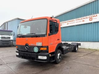Mercedes-Benz 823L DAY CAB (6-CILINDER) 4x2 CHASSIS (MANUAL GEARBOX / SPER DIFFERENTIAL / 6-CILINDER ENGINE) - Thumbnail 1