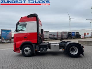 Volvo 420 GLOBETROTTER,ADR LOW KM - Image 6