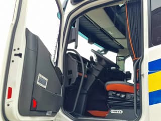 Volvo FH 2025 - 16.780 Aero XL 6x2/4 - New - Full spec - Retarder - I parkcool - Performance - Leather -BUFFL interior afbeelding 9