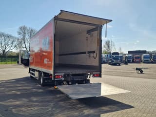 Renault 12.250 4x2 - Box - Loadlift 1.500 KG - A/C - Euro 6 - Automatic - Camera system - Image 6