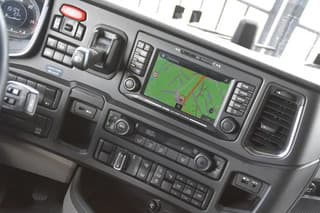 Scania S500 NGS 4x2NB - RETARDER - FULL AIR - PARK. AIRCO - LEATHER SEATS - 2 x FUEL TANKS - ALCOA'S - LED LIGHTS - - Image 5