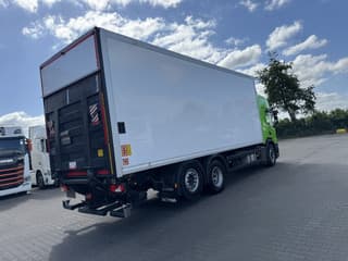 Scania P500 H Retarder,with Ekeri box and elevator - Image 3