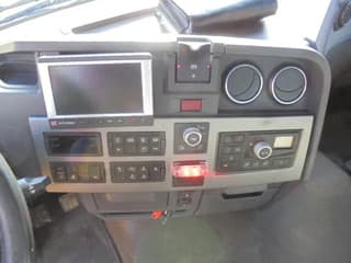 Renault 430 6X2 NL TRUCK APK TUV 03-26 - Image 9