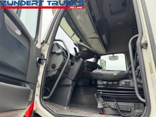 Volvo 420 GLOBETROTTER,ADR LOW KM - Image 9
