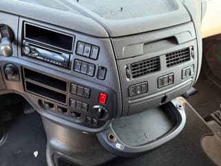 DAF 4X2 ENGINE RUNNING BUT TICKING! - Image 14