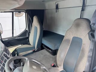 Volvo 4X2 EURO 6 + FASSI MICRO M25A.12 - Image 19
