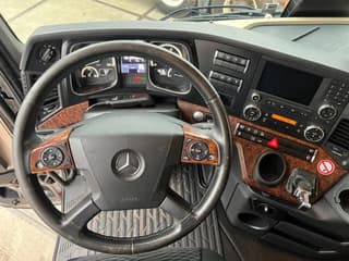 Mercedes-Benz 3351 LS 6x4 - Image 11