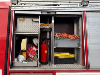 Mercedes-Benz - FULL EQUIPMENT INCLUDED FIRE TRUCK + LADDERLIFT + TÜV 12-2025 - Image 8