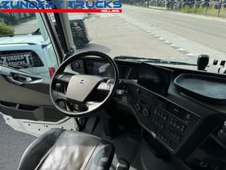 Volvo 500 TURBO COMPOUND 2021, 6X2, IPARCOOL, FULL AIR, DYNAMIC STEERING, LEATHER SEATS, LIKE NEW! - Image 17