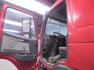 Volvo 380 ENGINE NOT OK ONLY PARTS NL TRUCK - Image 10
