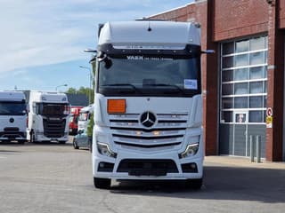 Mercedes-Benz 2545 6x2*4 - Box with sidedoors - Loadlift - Steering axle - Full air - Camera - Image 2
