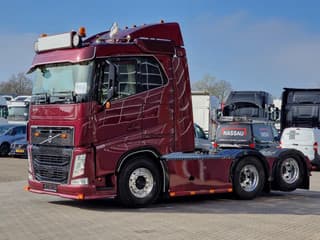 Volvo 13.540 Lowroof 6x2 - Show truck - Custom interior - Full air suspension - I parkcool - VEB+ - Image 3
