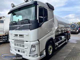 Volvo 500 - Image 11