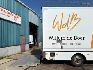 Mercedes-Benz 816 L 4x2 ORIGINAL DUTCH COOLER TRUCK WITH CARRIER XARIOS 600D/E (MANUAL GEARBOX / AIRCONDITIONING / 2.000 KG. TAILLIFT) - Image 14