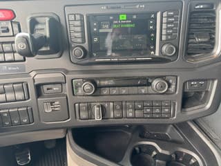 Scania 580 6x2 Boogie - Image 13