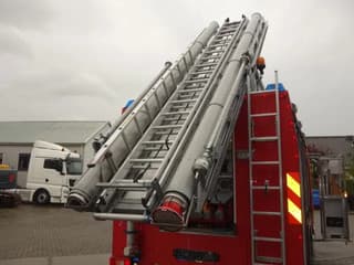 Volvo 330 pk  2000 LITER WATER TANK KRONEBURGPUMP - Image 5