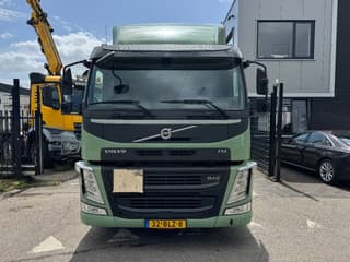 Volvo 4X2 - DIESEL & LNG GAS - Image 2