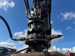 MAN 35.440 8X2 - EURO 4 + HMF 2620K-RC 2018! + REMOTE + HYDRAUTO CABLE LIFT + LIFTING AXLE - Image 9