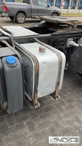 Volvo 420 - Image 8