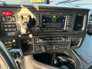 Scania R580 V8 NGS 6X2 EURO 6 VDL 20T HOOK - Image 25
