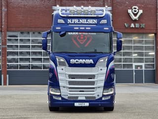 Scania 770S V8 NGS Highline 6x2 - Show truck - Special paint - Custom interior - Retarder - Full air - Night clima - Image 23