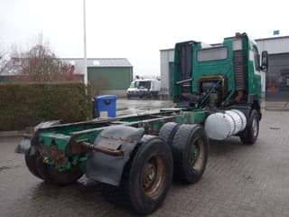 Volvo FH 1998 - 12 420PK 6X4 MANUAL GEARBOX,STEEL SPRINGS afbeelding 4