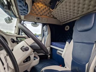 DAF SuperSpaceCab - Custom interior - Night clima - TV - Fridge - 580Tkm - Image 10
