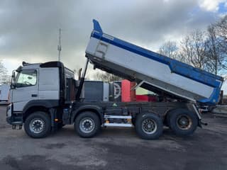 Volvo 8X4 - EURO 6 + KIPPER + LIFTING AXLE - Image 7