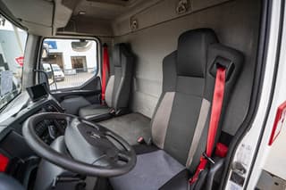 Renault D WIDE 280 (18t) +PALFINGER 2T. - Image 10