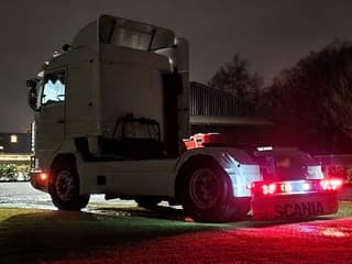 Scania R143-500 V8 4x2 Streamline - Retarder - Leather - Alloy wheels - Custom Bumper - Airhorns - Lightbar - Image 41