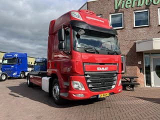 DAF 4X2 EURO6 SPACECAB RENOVA / VANGMUIL / LAADKLEP / TOP STAAT - Thumbnail 1