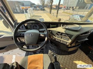 Volvo FH540 - Image 12