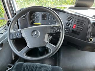 Mercedes-Benz 916 - Image 22