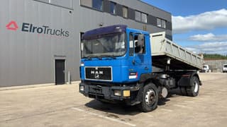 MAN 19.322 (MANUAL PUMP / STEEL SUSP. / LAMES / POMPE MANUELLE / BIG AXLE / GRAND PONT) EL23944