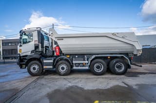 Renault K 480 + BENNE ENROCHEMENT HARDOX - Image 8