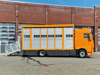 DAF 530 4x2 - Livestock Menke + 2018 Menke trailer 2 deck - Water + Ventilation - Lifting roof - Image 26