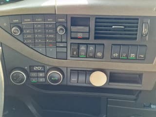 Volvo 13.540 Globetrotter 6x2 - Full air - VEB+ - Led - Image 16