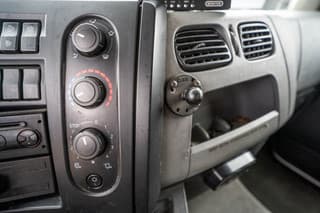 Renault D WIDE 280 (18t) +PALFINGER 2T. - Image 14