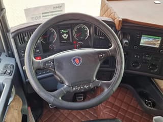 Scania R580 V8 Topline 4x2 - Full spec - Custom interior - Retarder - Night clima - Full air - Navi - Image 22
