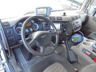 DAF 6X2 - Image 10