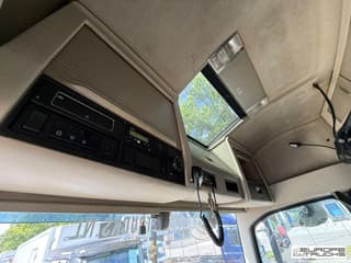 Volvo 460 - Image 11