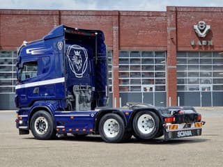 Scania R560 V8 Highline 6x2 - Show truck - Manual gearbox - 2.90 WB - PTO/Hydraulic - Double glazed - Image 36