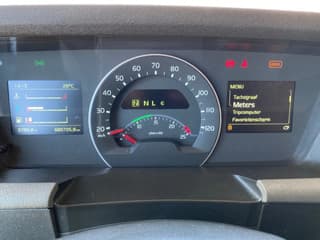 Volvo 13.420 Globetrotter / ADR + PTO / Stand Airco - Image 9